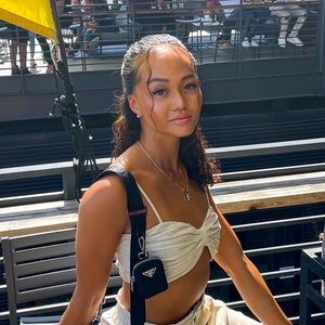 Meet your Posher, Thu